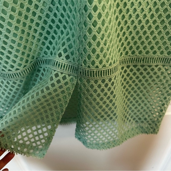 New York &Company Green Lace Overlay Sheath Dress Women’s Size 6 Black Waistband - Picture 13 of 15